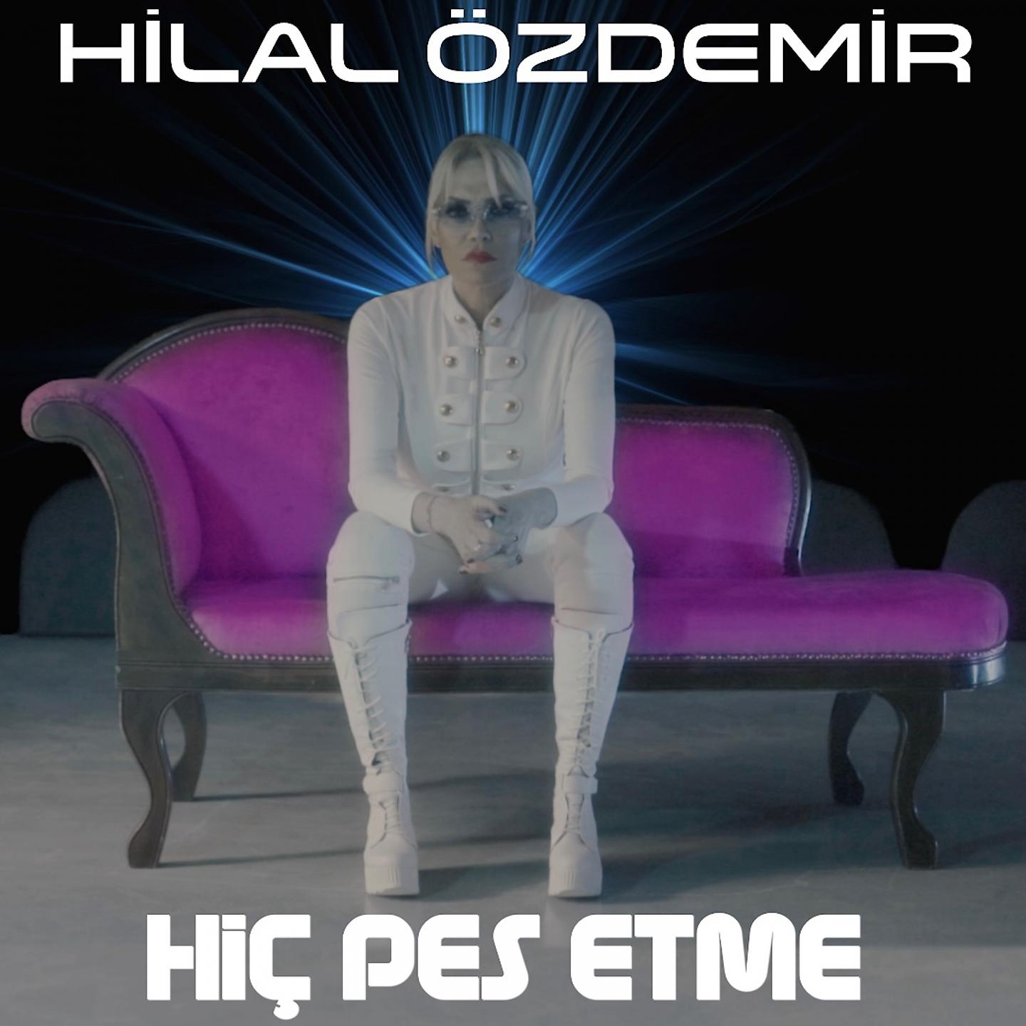 Постер альбома Hiç Pes Etme