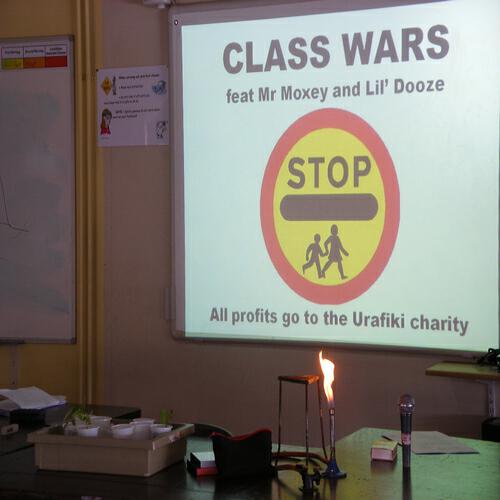 Mr Moxey vs. Lil' Doozer - Class War