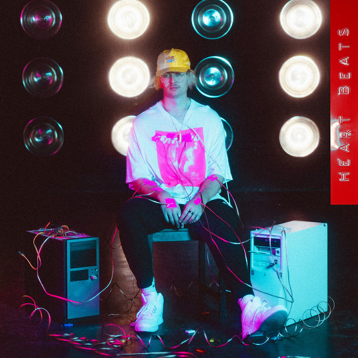 Dwilly - love is scary (feat. Emilia Ali)