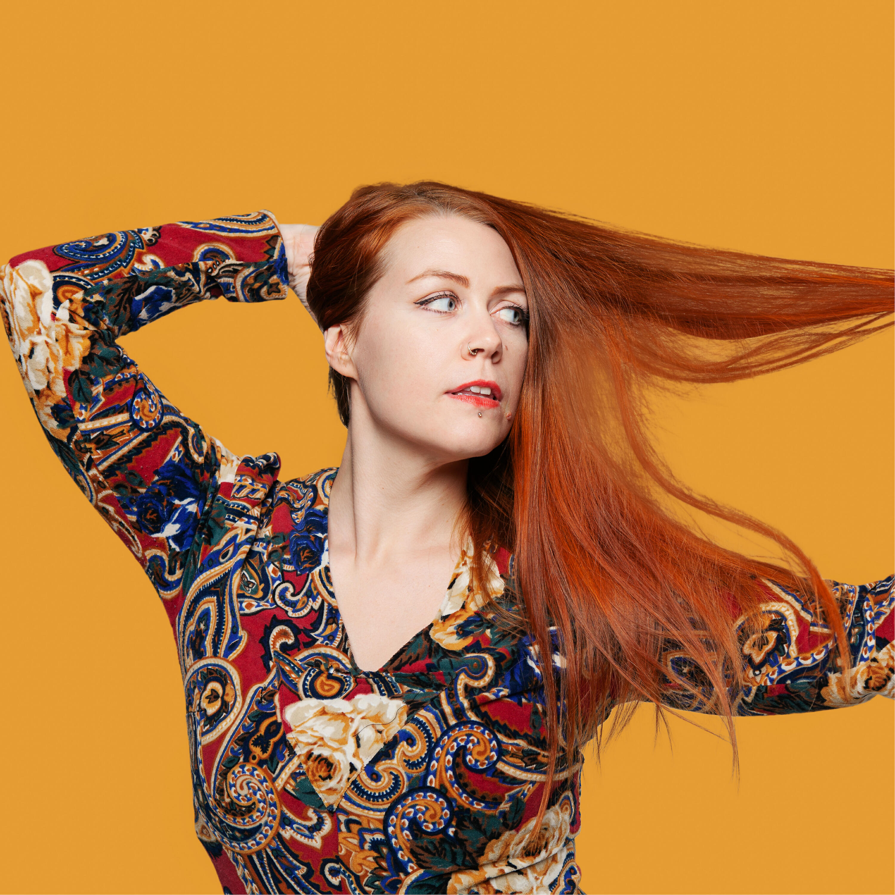 Charlotta Curves - Breaking Free