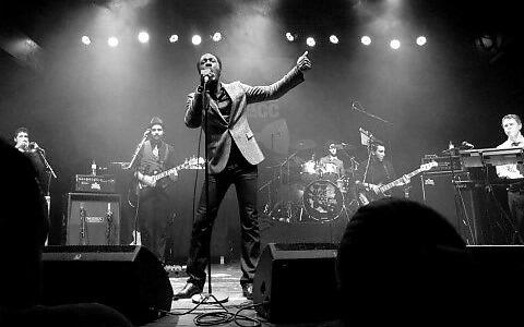 Alexi delano. 90-е фото женский дуэт из казахстана. Роланд зингибер. More than material. More than material.