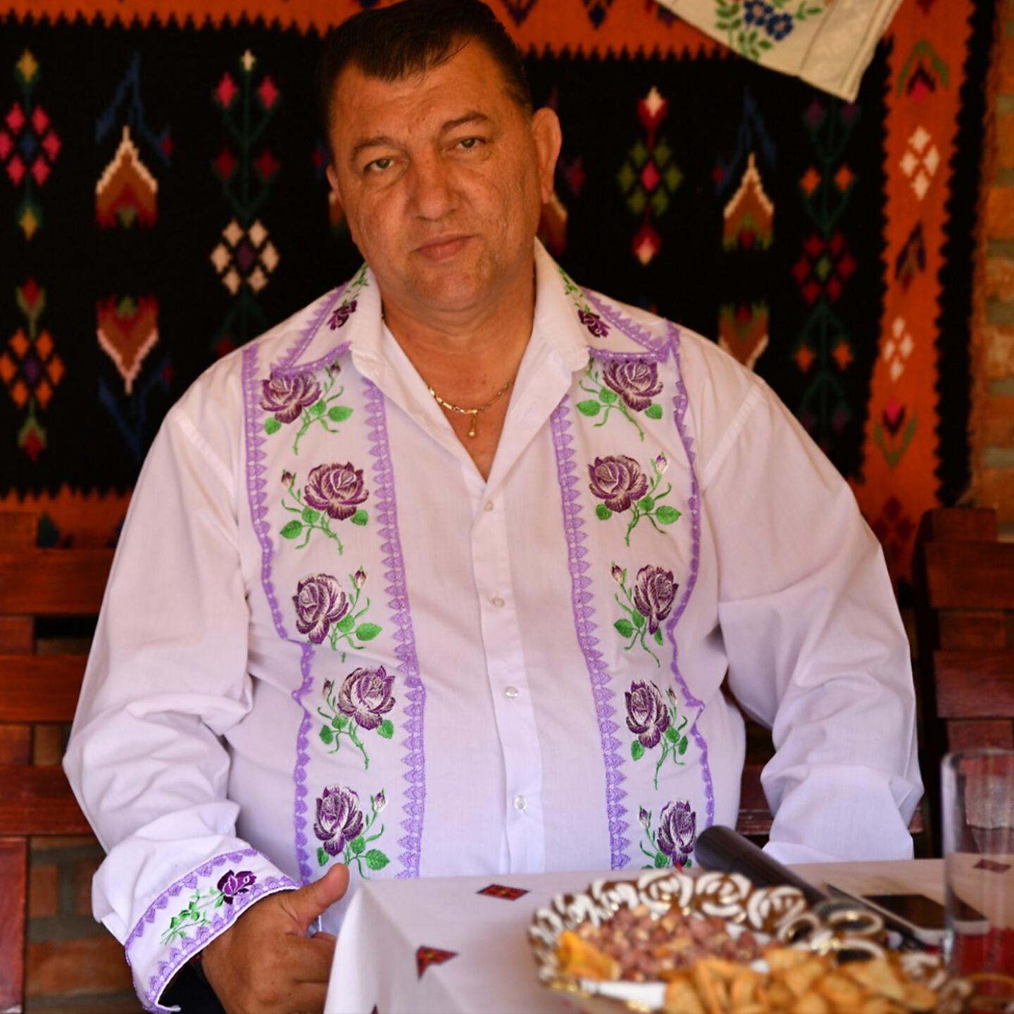 GEORGE NICOLOIU - Muzica De Petrecere Colaj