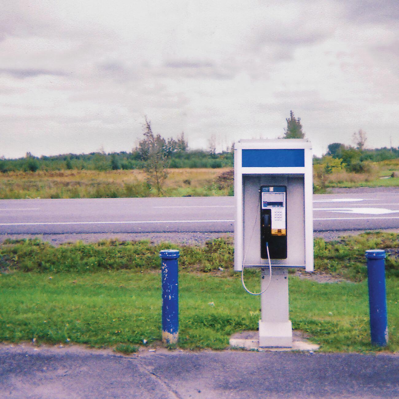 Sun Kil Moon - With A Sort Of Grace I Walked To The Bathroom To Cry