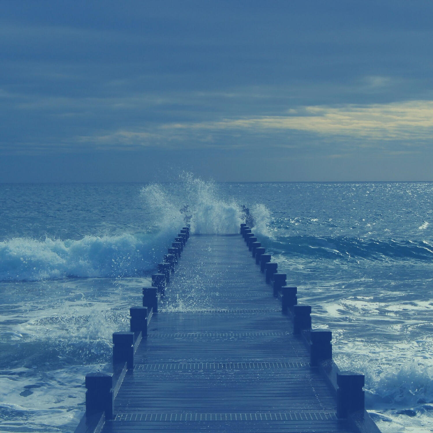 Dazzling ASMR Ocean Waves - Background for Crashing Waves