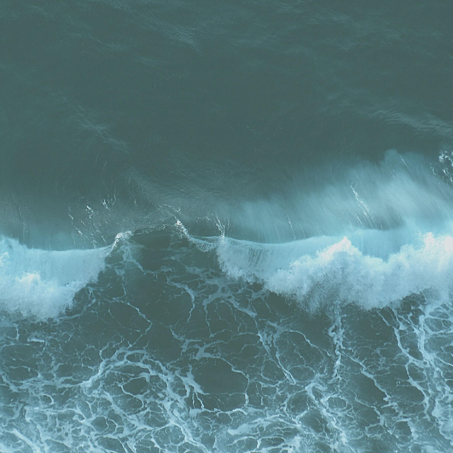 Light ASMR Ocean Waves - Breathtaking Ambiance for Soothing Waves