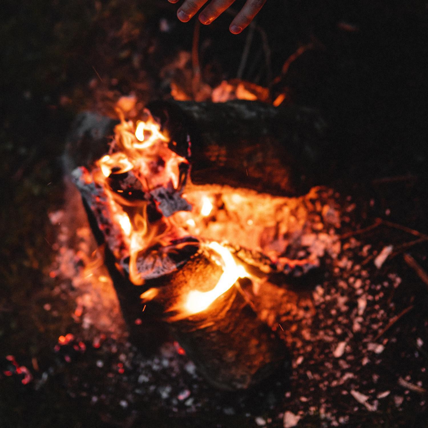 Calming Fire Sound for Babies to Sleep - Sound of Flames to Sleep Well