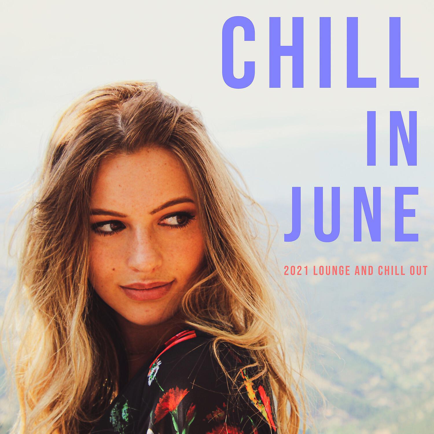 Chill Out 2019 - Chillin' on the Beach with a Coktail in Hand