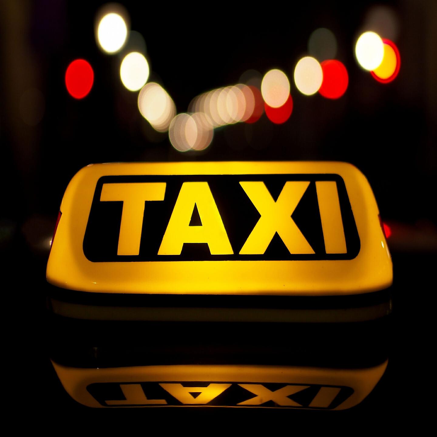 DJ TIK TOK - El Taxi