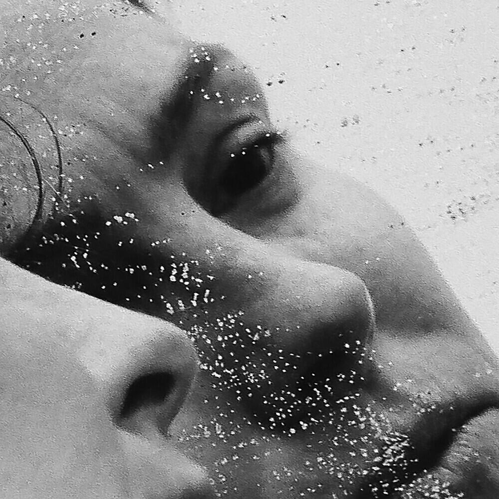 Emma Ruth Rundle - Razor's Edge
