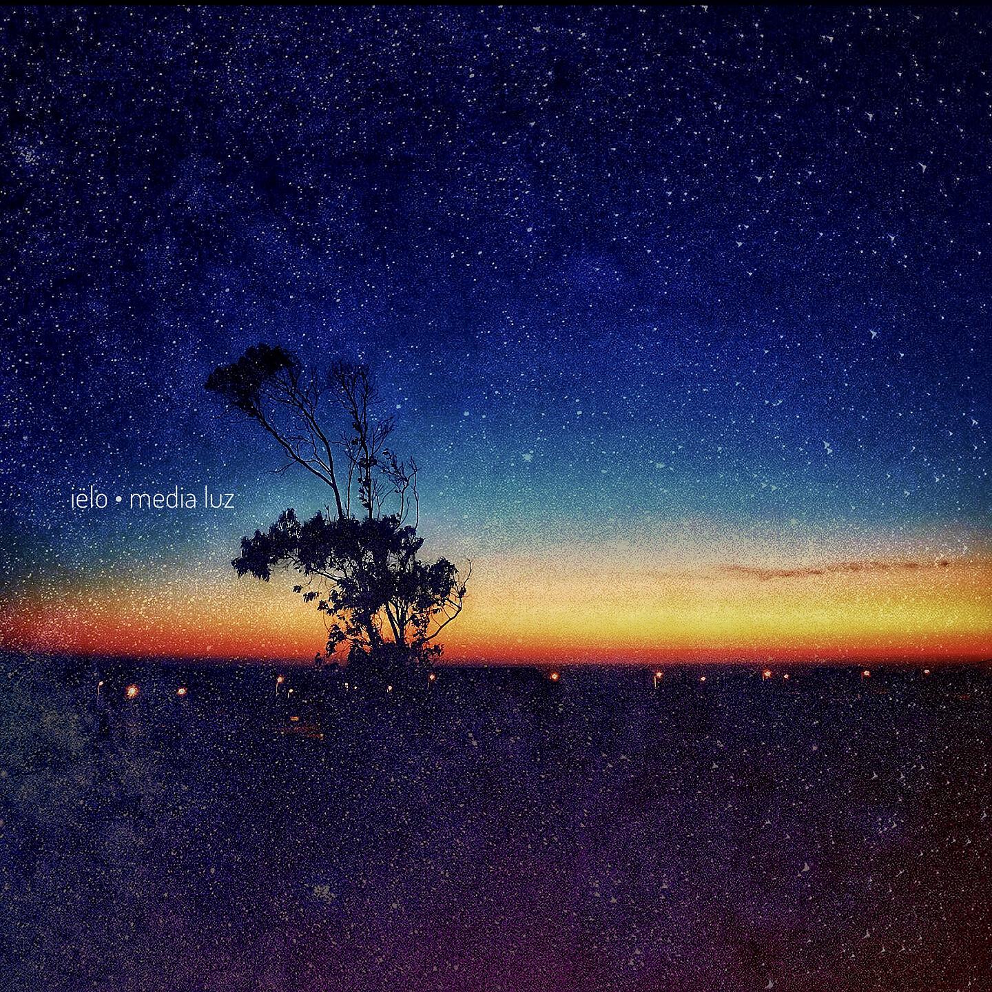 Ielo - Media Luz