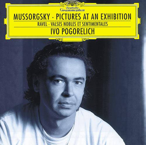 Постер альбома Mussorgsky: Pictures at an Exhibition / Ravel: Valses nobles