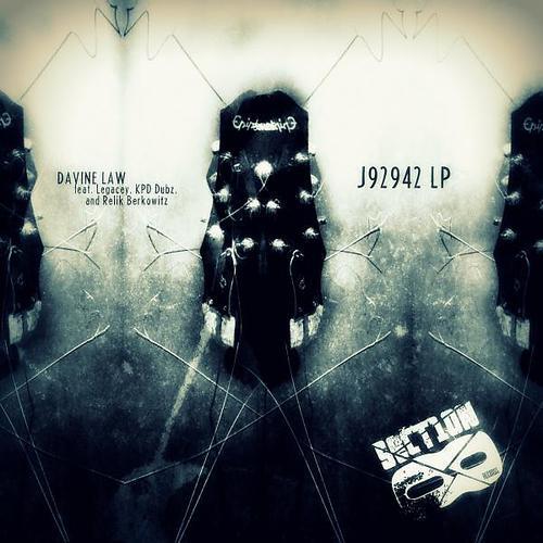 Davine Law - 2 Gunz Up (feat. Relik Berkowitz)