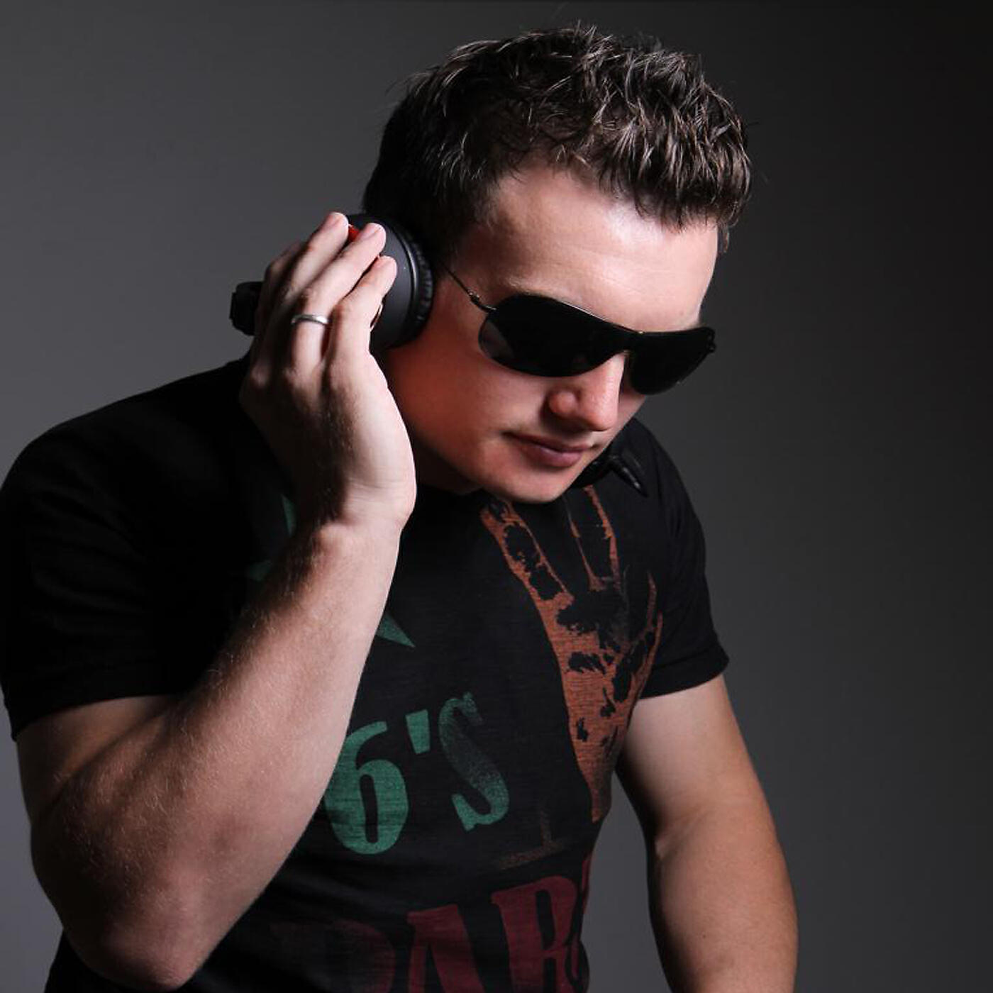 Andrey Free Som - DJ Andrey