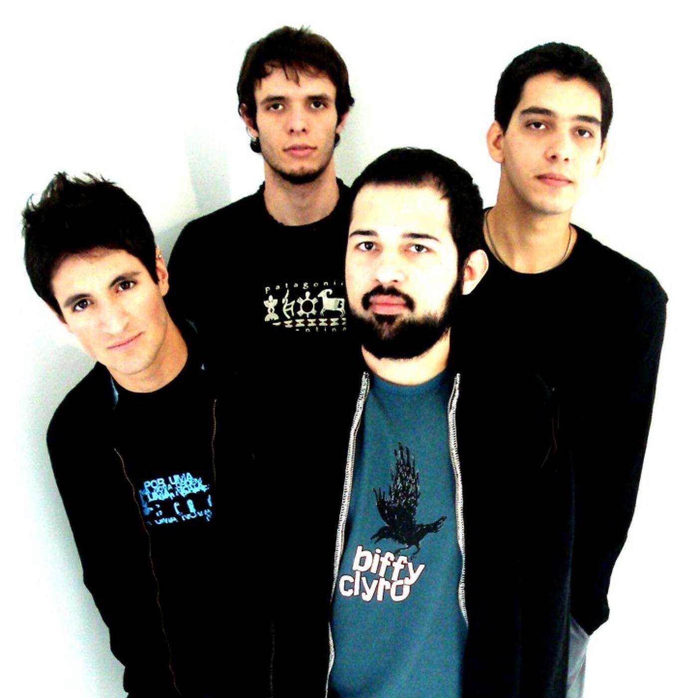 ENNE - Ainda Estou Aqui