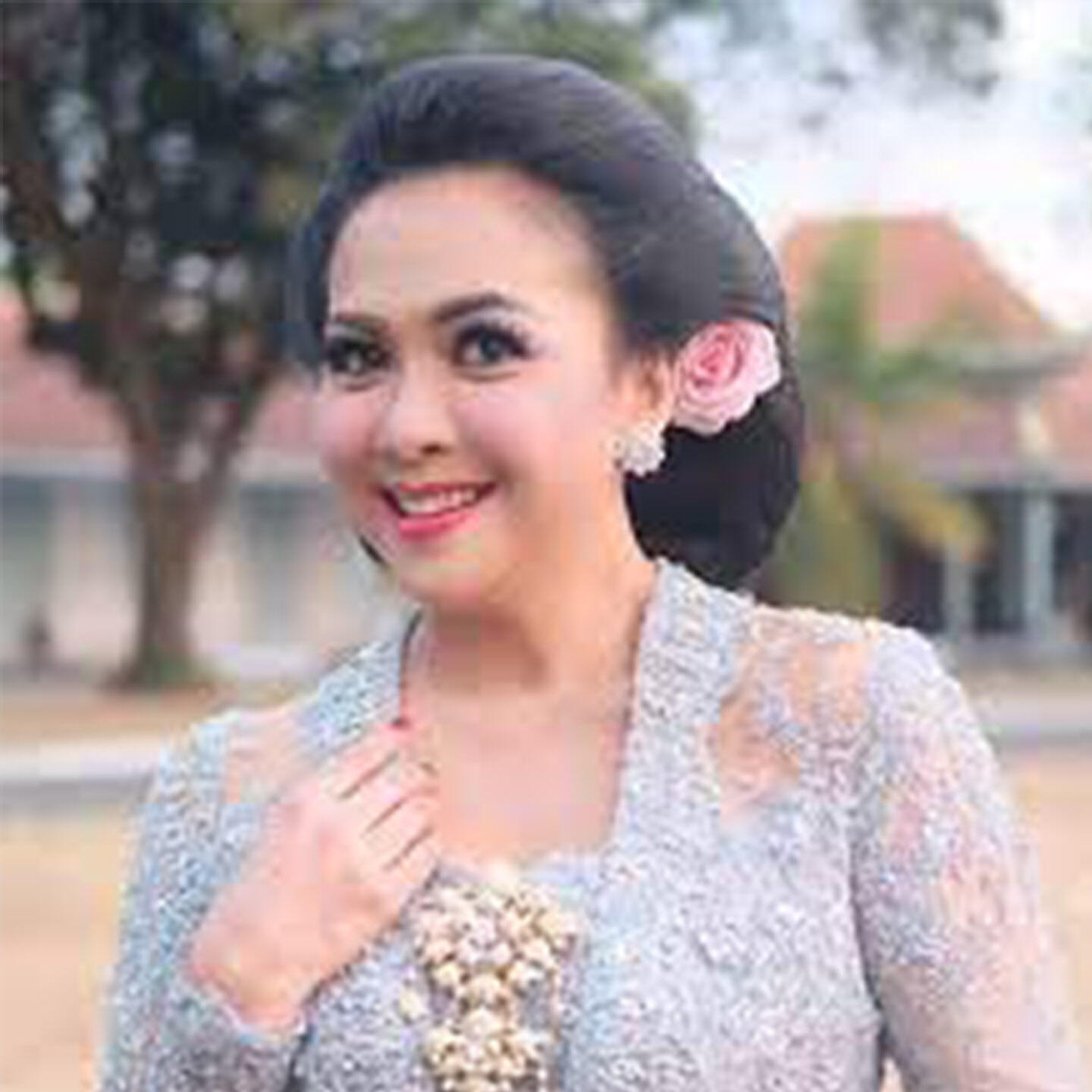 Sundari Soekotjo - Sundari Soekotjo - Sapu Lidi