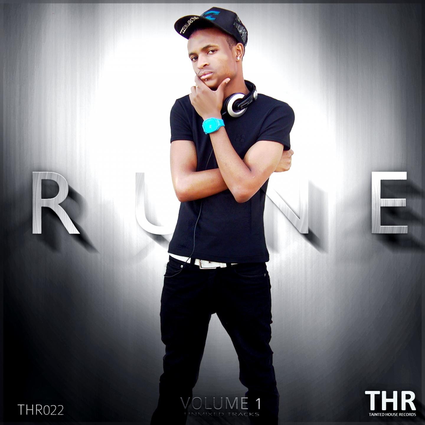 Постер альбома R.U.N.E, Vol. 1