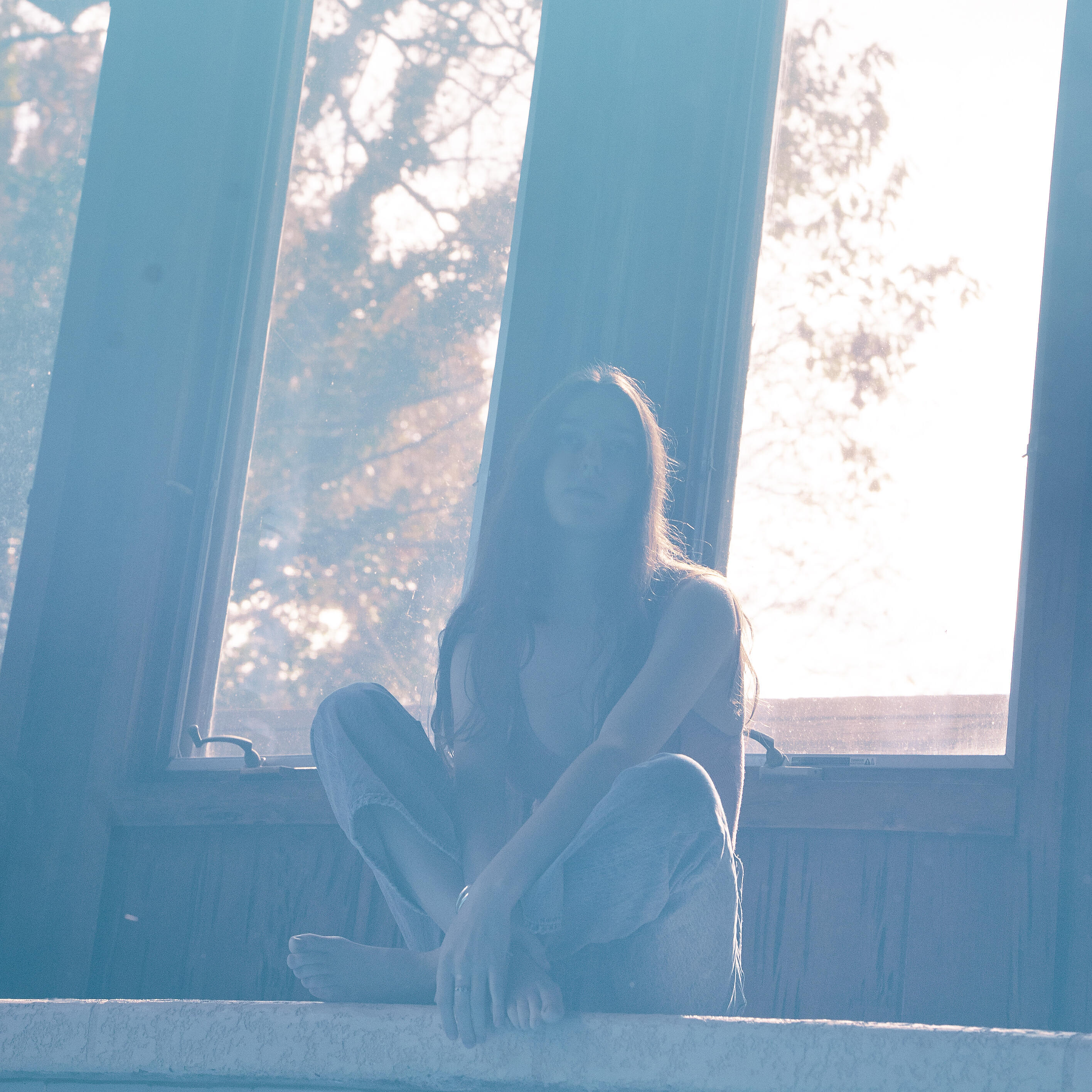 За Окном Девушка В Бежевом Платье Ремикс фото 22