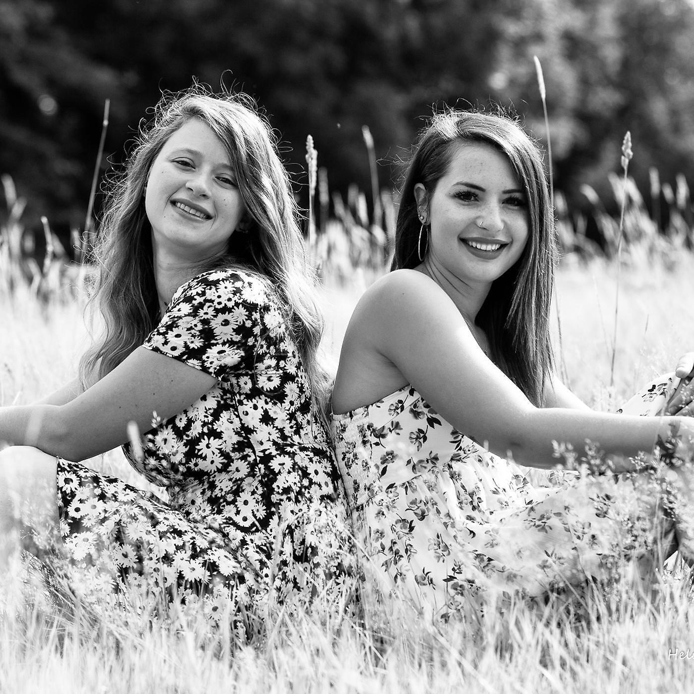 Julie & Julie - Rise