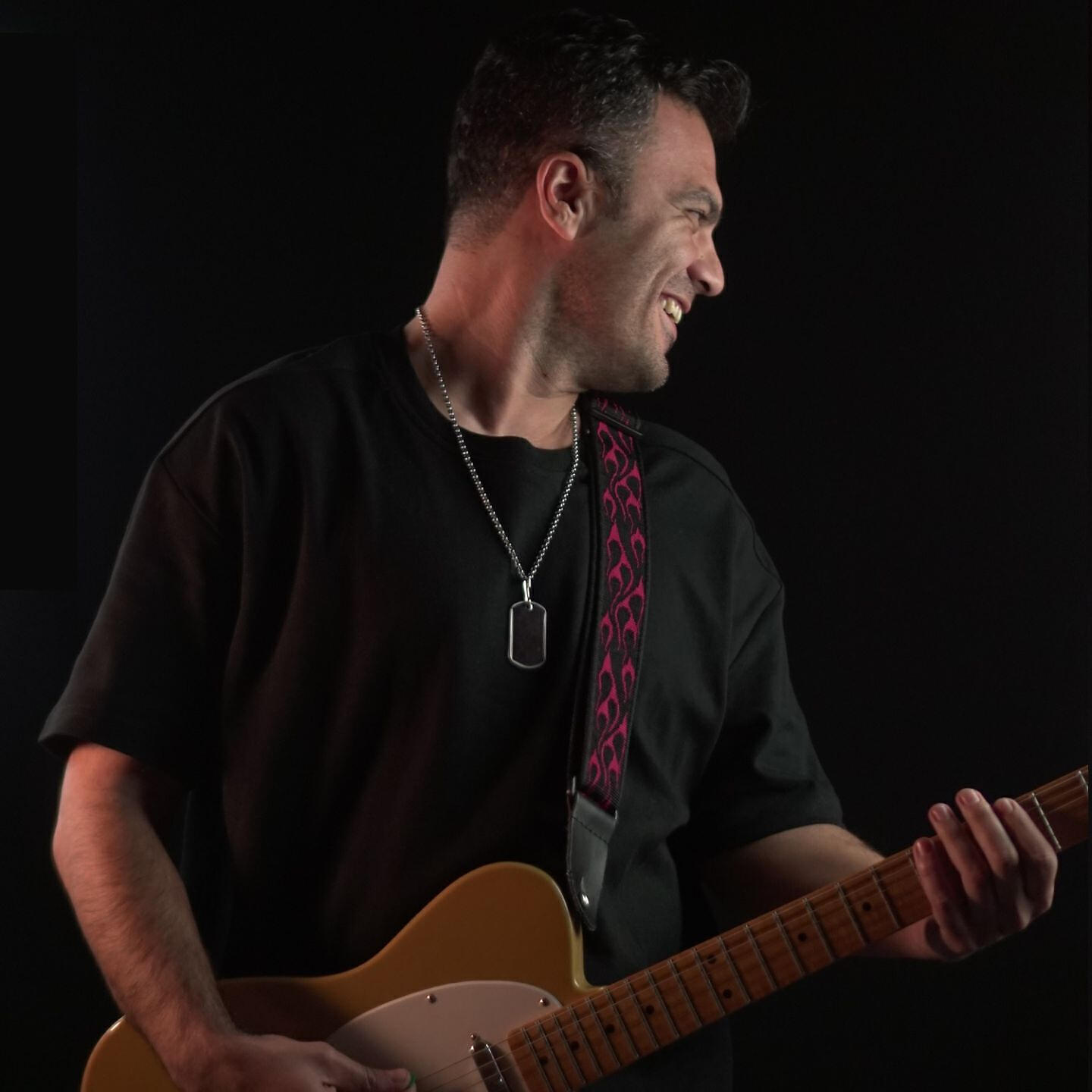 Taylan Paskal - Bir Damla Gözyaşı