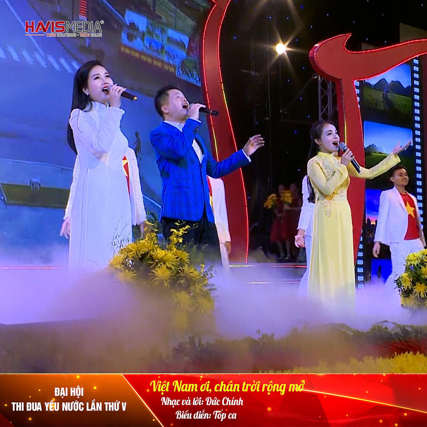 Постер альбома Việt Nam Ơi, Chân Trời Rộng Mở