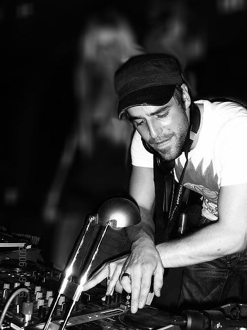 Polished Chrome все песни в mp3