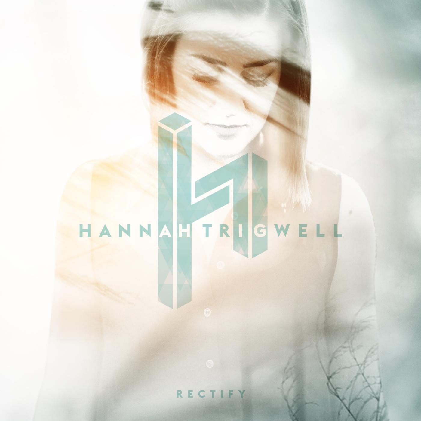 Hannah Trigwell - Hearts on Fire (Live & Acoustic)
