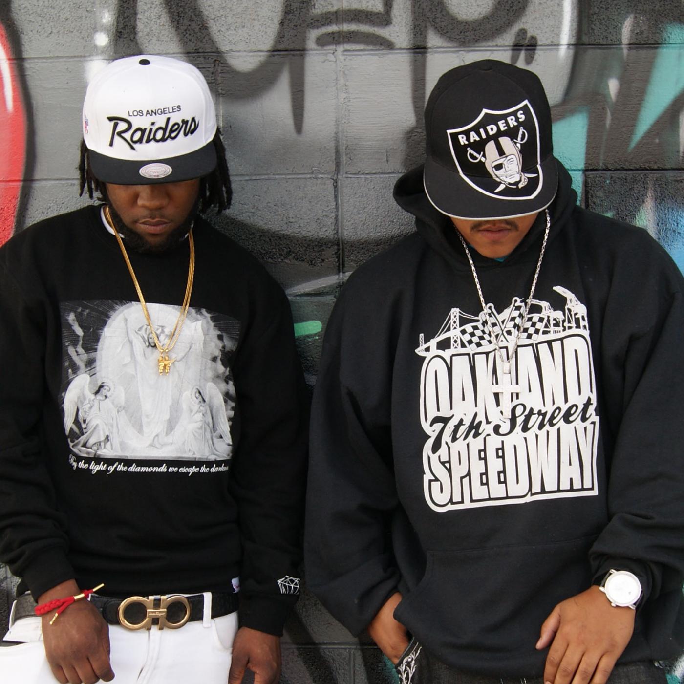 Yung Mook & Half Breed - I Pound (feat. Lee Majors)