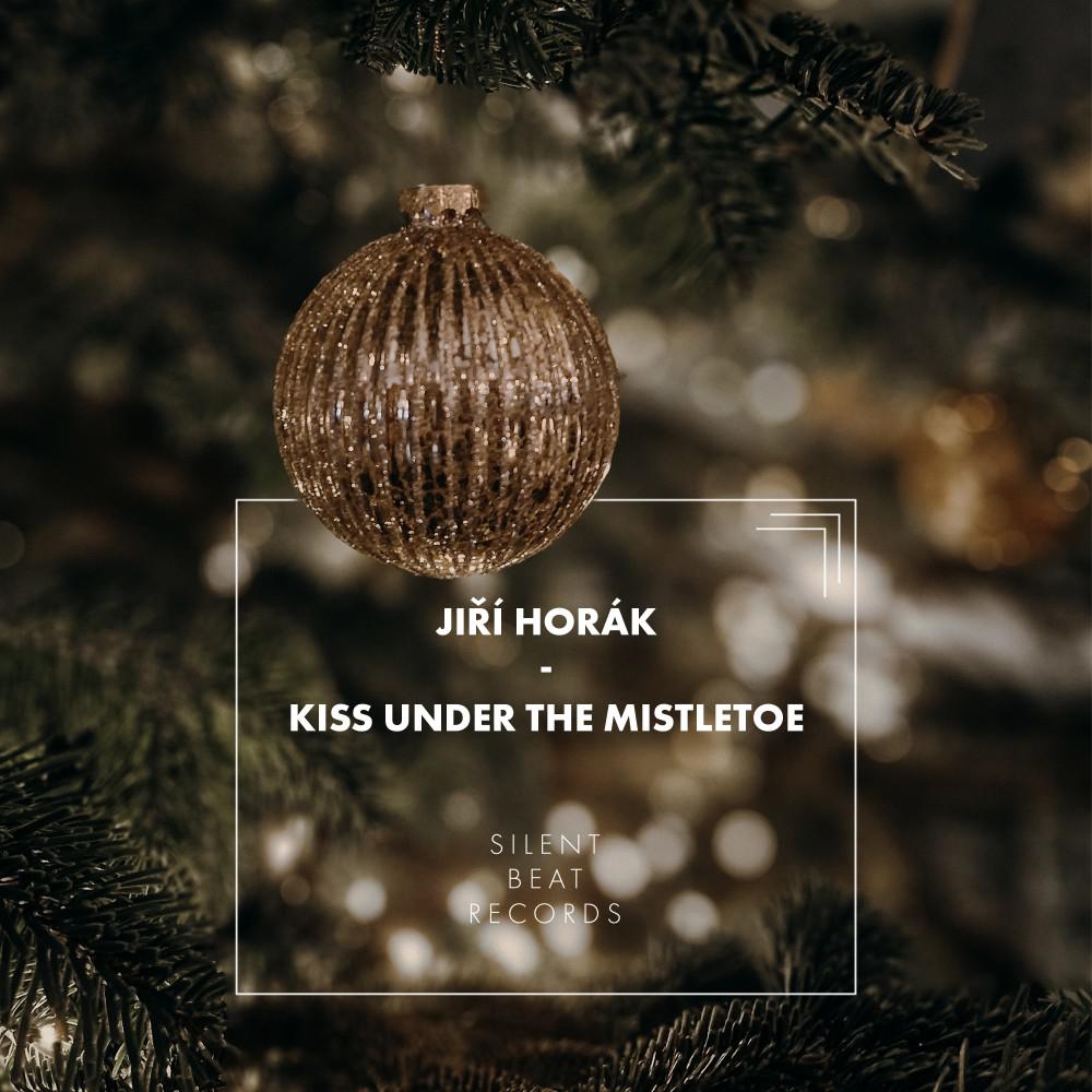 Постер альбома Kiss Under the Mistletoe