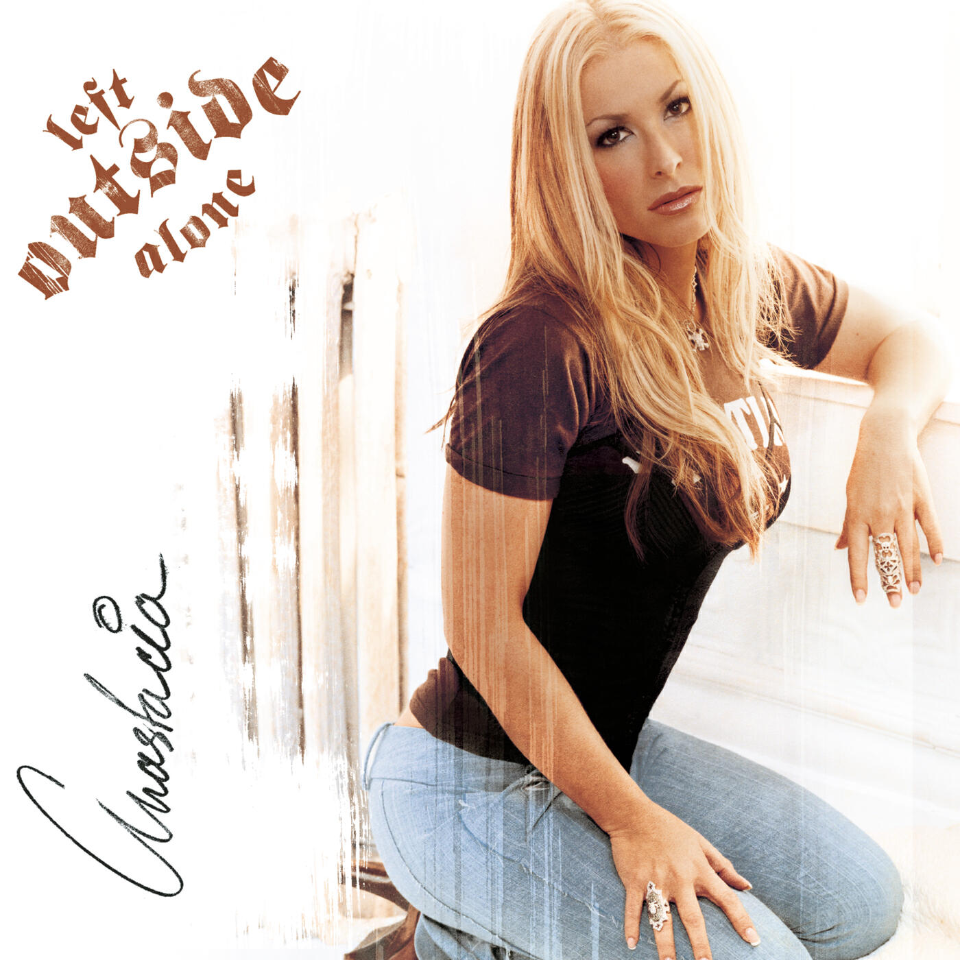 Anastacia 2004. Left outside. Анастейша певица альбом. Anastacia - left outside alone обложка. Песня left outside alone.