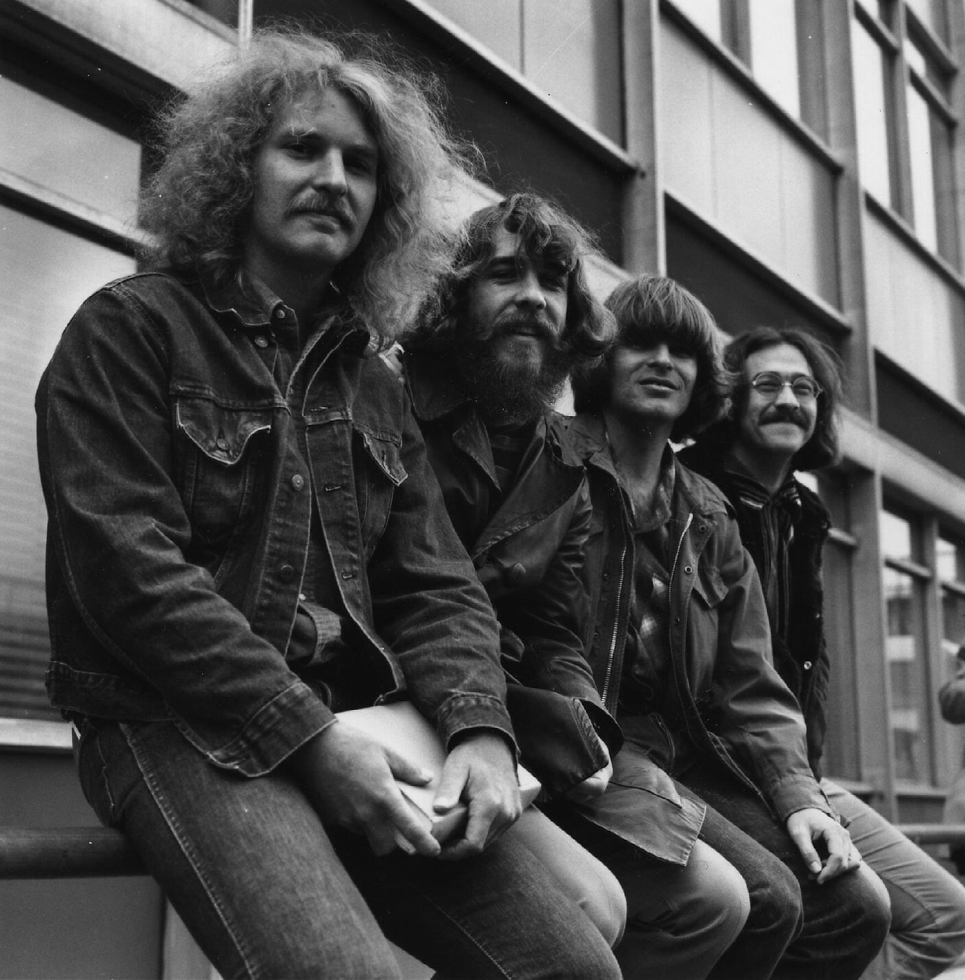 Группа creedence clearwater revival слушать. Creedence Clearwater Revival. Группа Creedence Clearwater Revival. Криденс Clearwater Revival. Криденс фото группы.