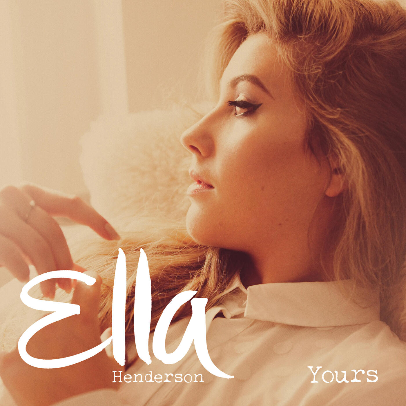 Yours песня. Ella Henderson - Chapter one (2014) обложка альбома. Ella певица. Ella Henderson, Roger Sanchez Dream on me. Ella Henderson yours.