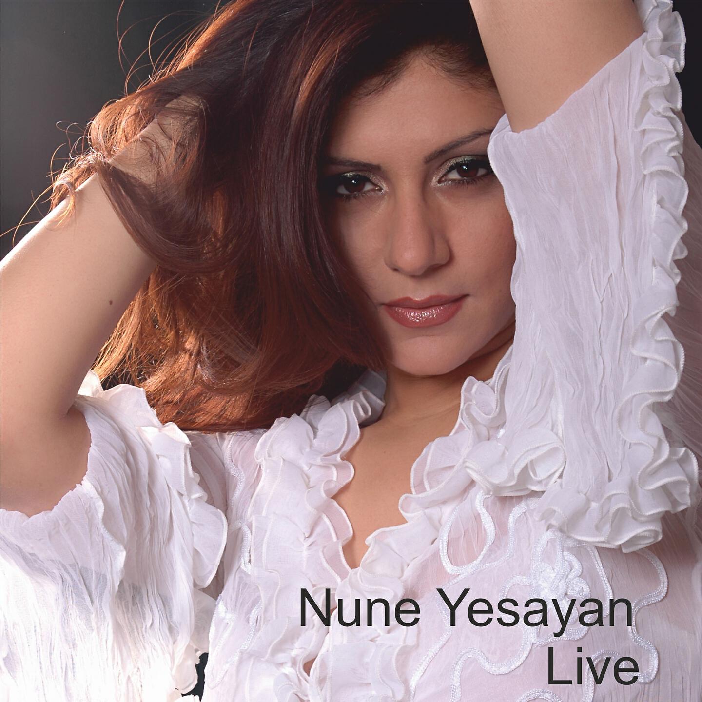 Nune Yesayan - Amp U Yerkinq (Live)