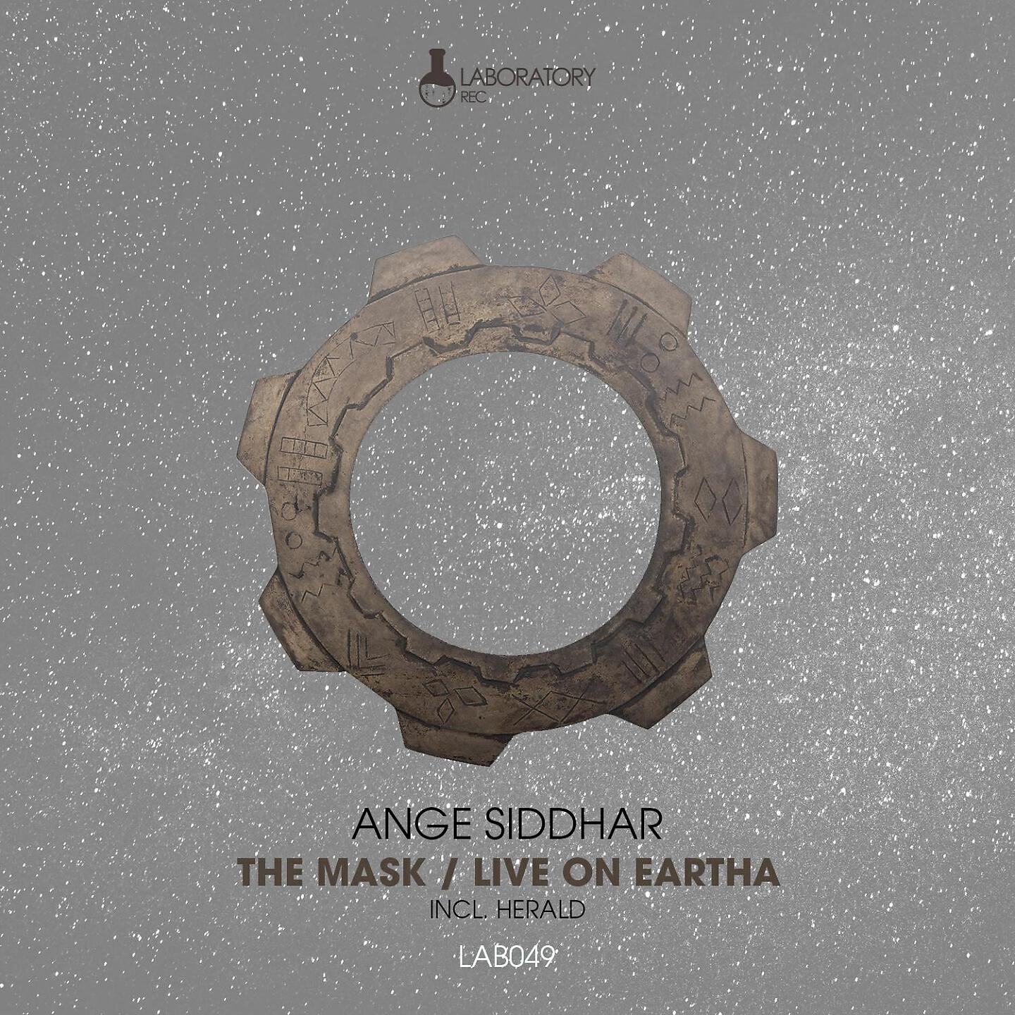 Ange Siddhar - Live on Eartha