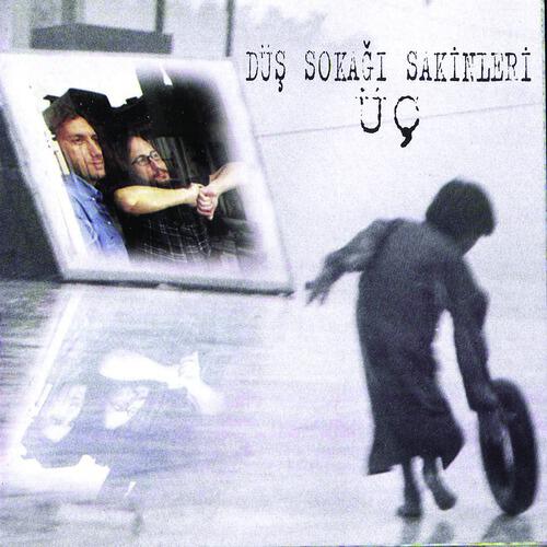 Düş Sokağı Sakinleri - Ay Gozu Yasli Bakar