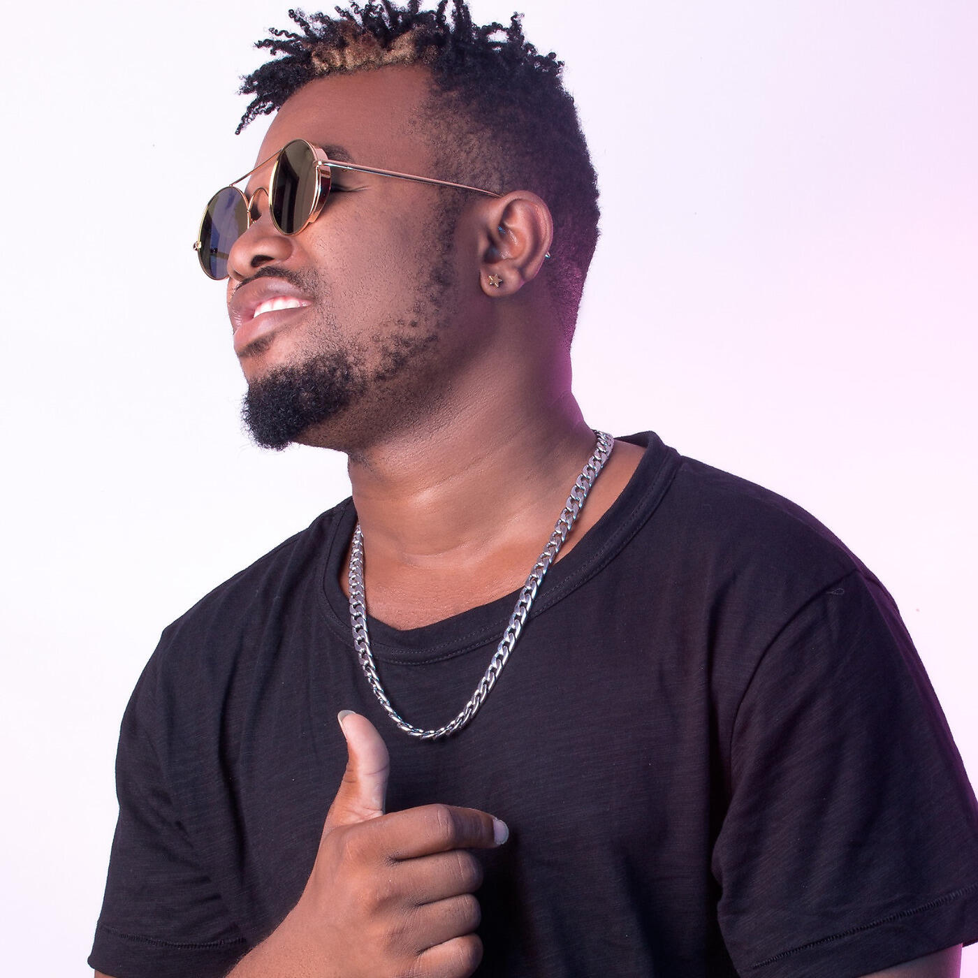 KELECHI AFRICANA - Love Me