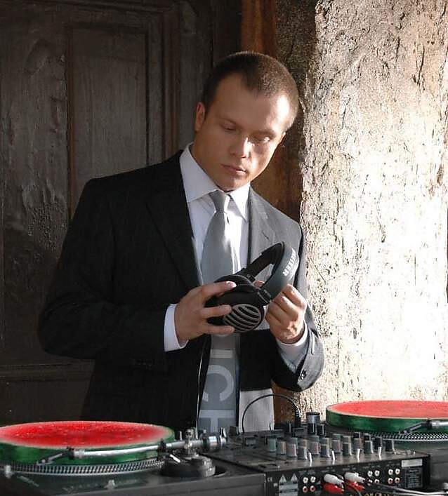 DJ Groove все песни в mp3