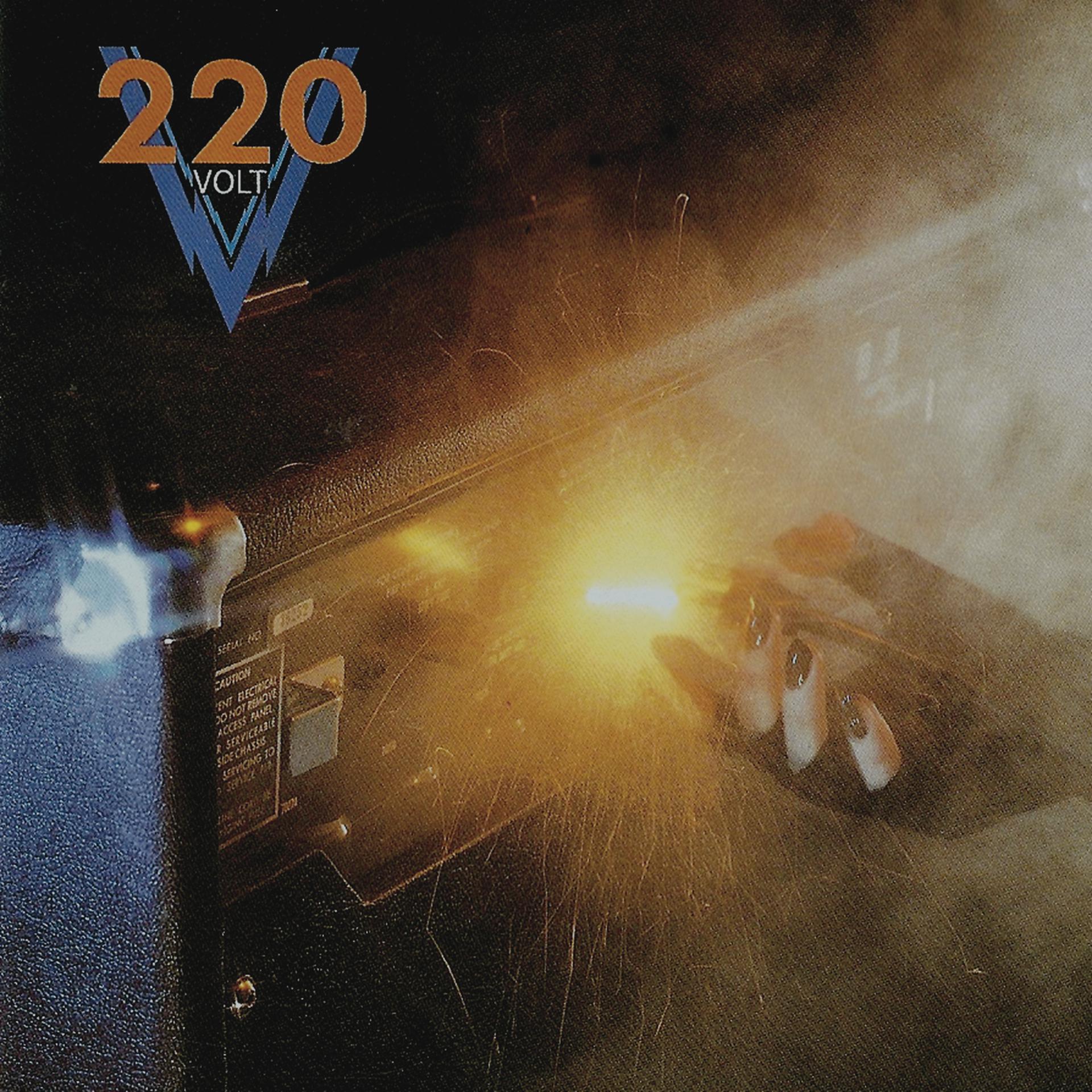 Песня volt. 1983 - 220 Volt. 220 Volt Walking in Starlight. 220 Volt фото. 220 Volt Power games 1984.