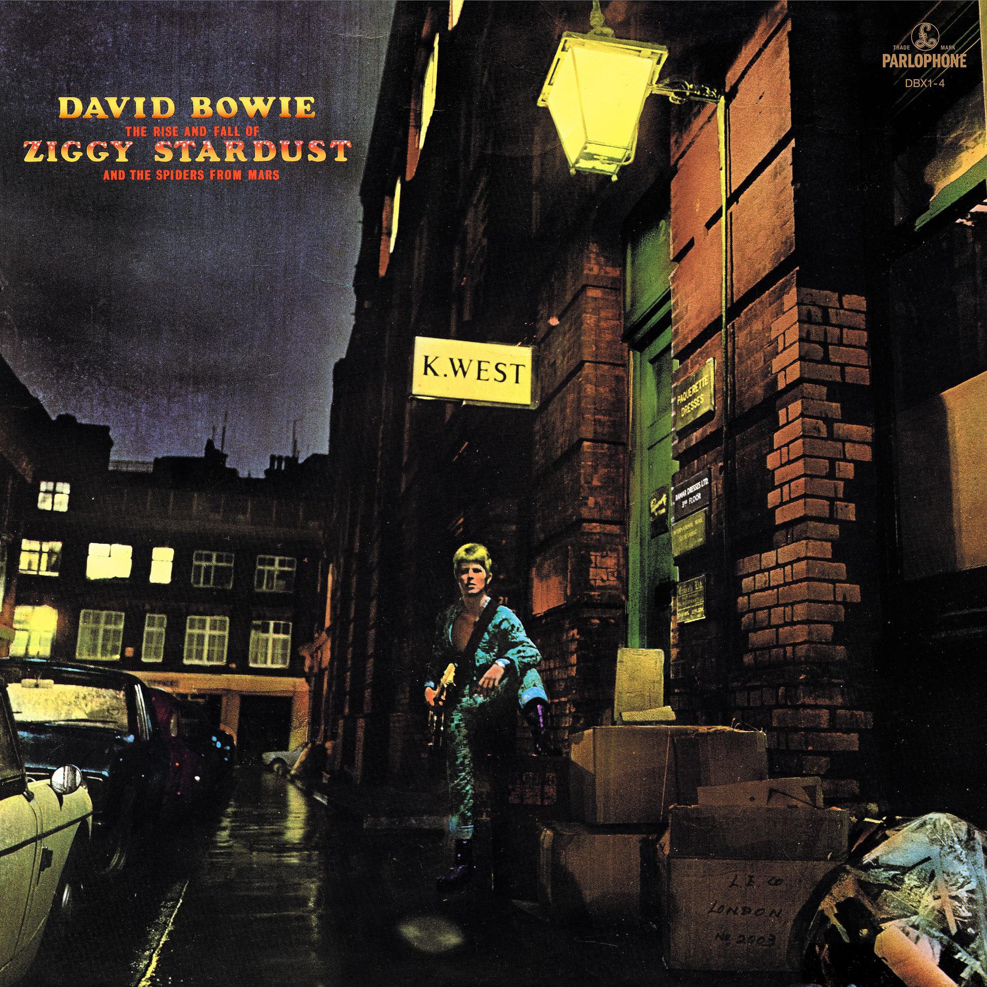 Постер альбома The Rise and Fall of Ziggy Stardust and the Spiders from Mars (2012 Remaster)