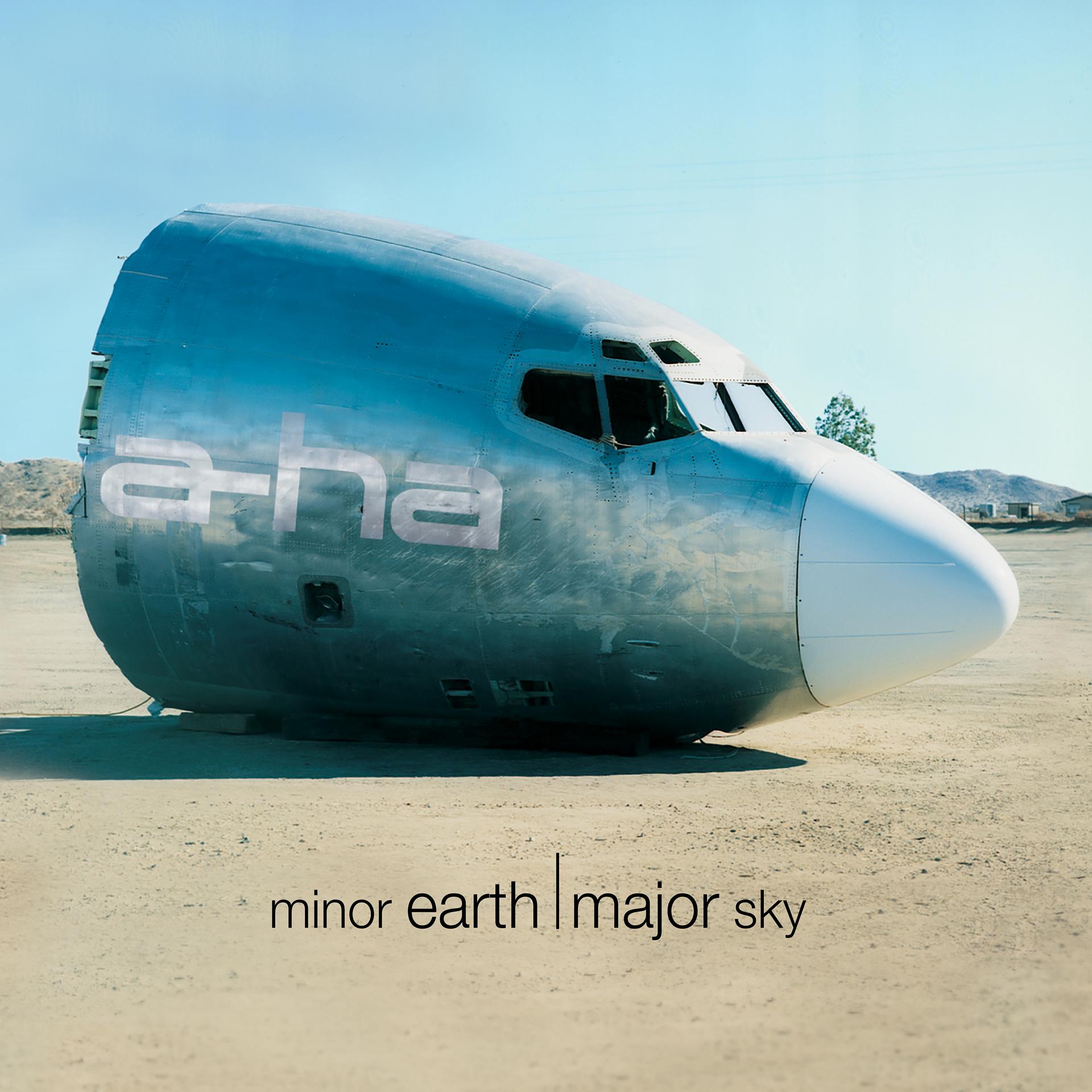 Постер альбома Minor Earth, Major Sky (Deluxe Edition)